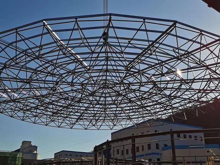 广元螺栓球网架工程施工现场